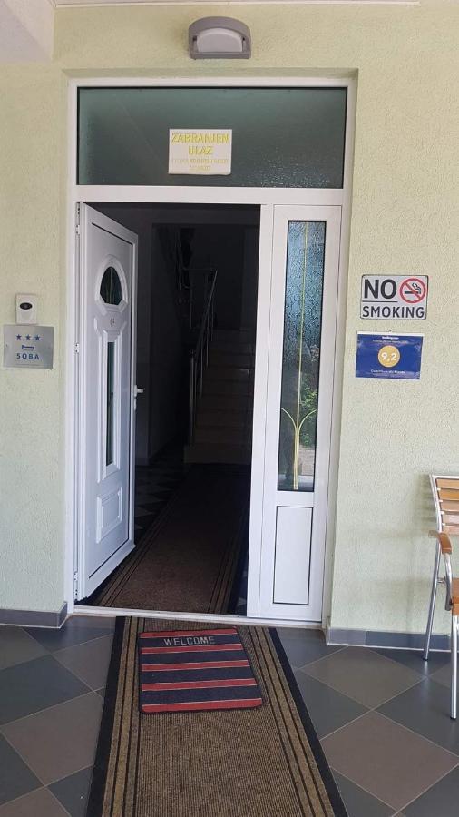 Guest House Vila Mimoza Ulcinj Extérieur photo