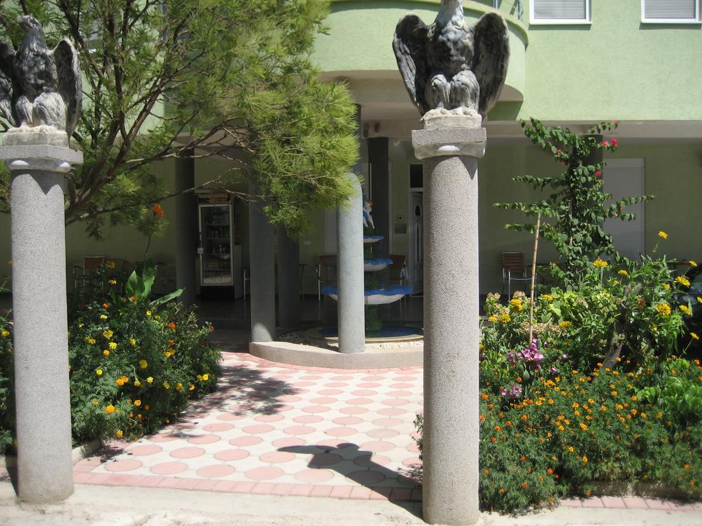 Guest House Vila Mimoza Ulcinj Extérieur photo