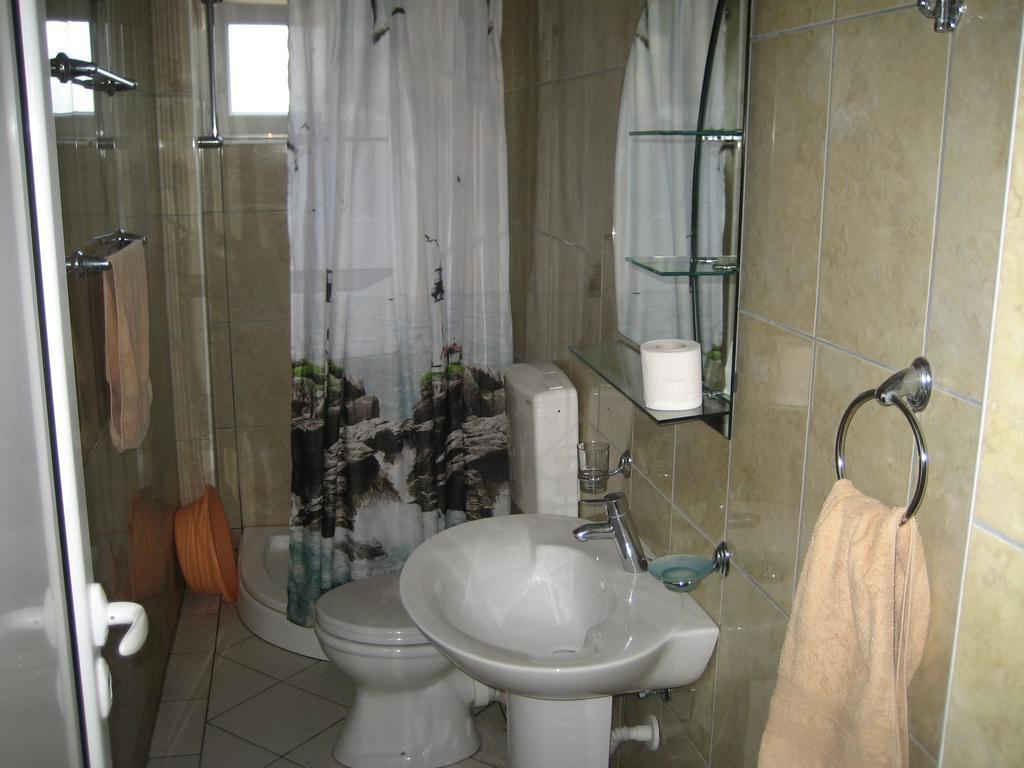 Guest House Vila Mimoza Ulcinj Extérieur photo