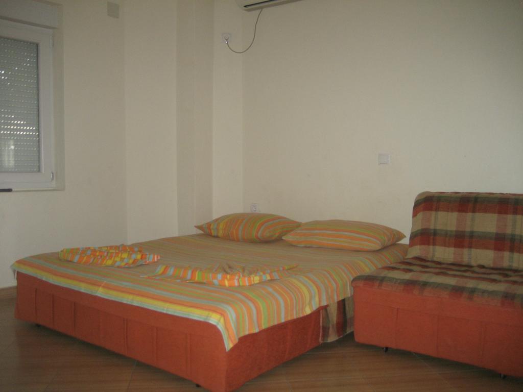 Guest House Vila Mimoza Ulcinj Extérieur photo