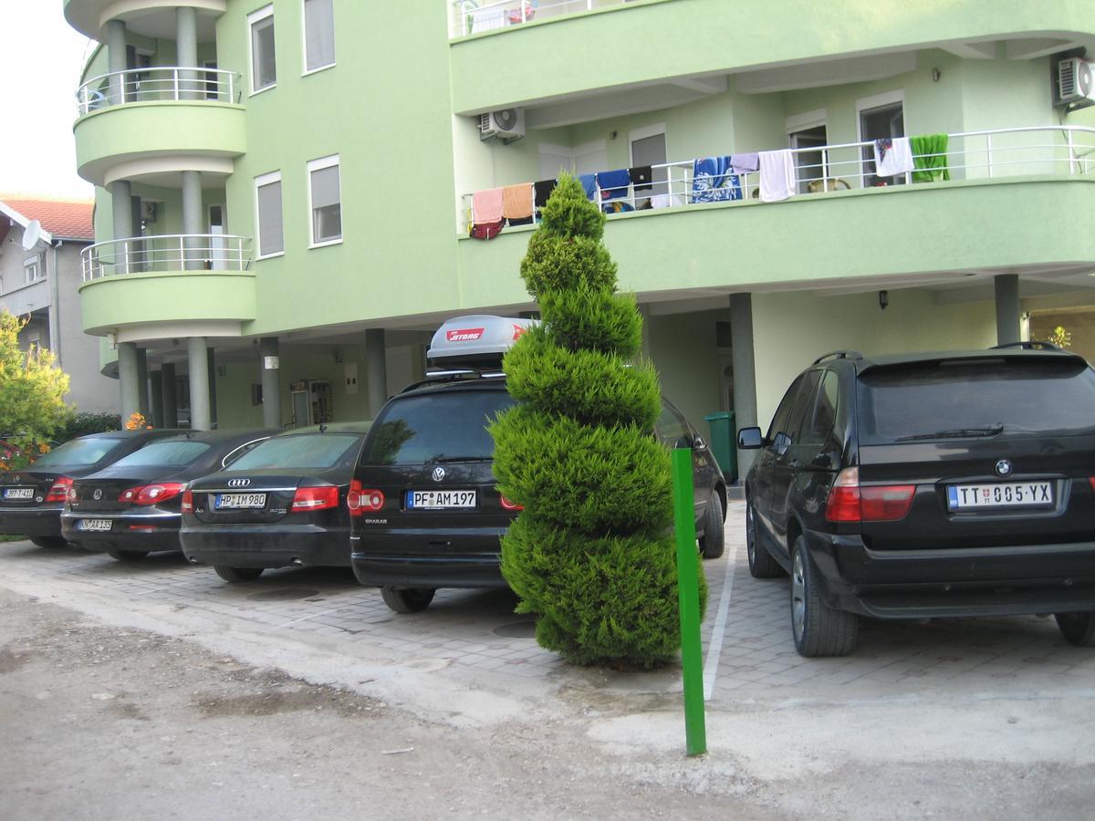 Guest House Vila Mimoza Ulcinj Extérieur photo