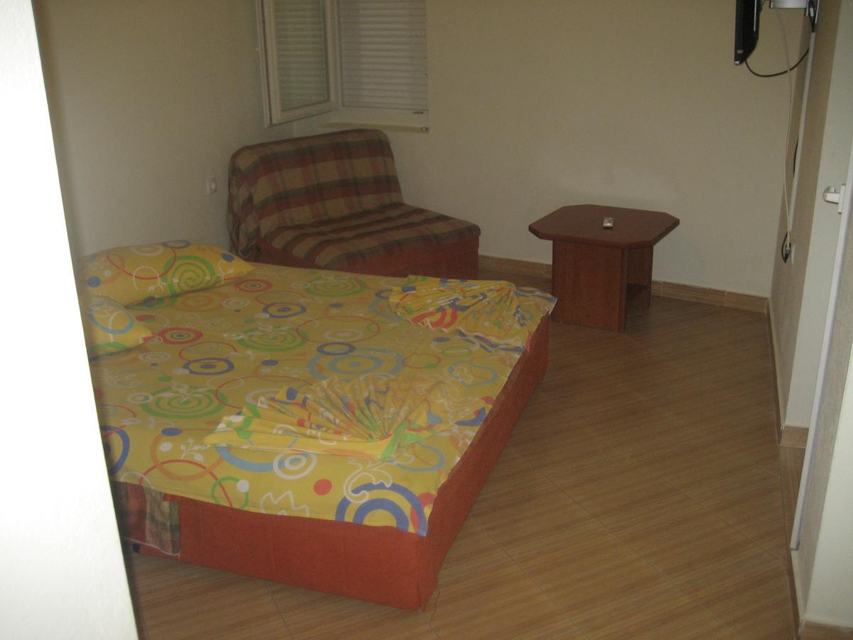 Guest House Vila Mimoza Ulcinj Extérieur photo