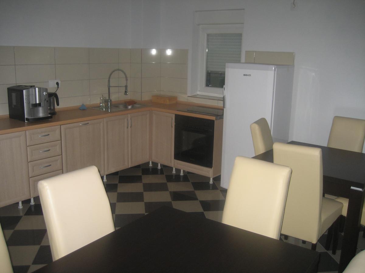 Guest House Vila Mimoza Ulcinj Extérieur photo