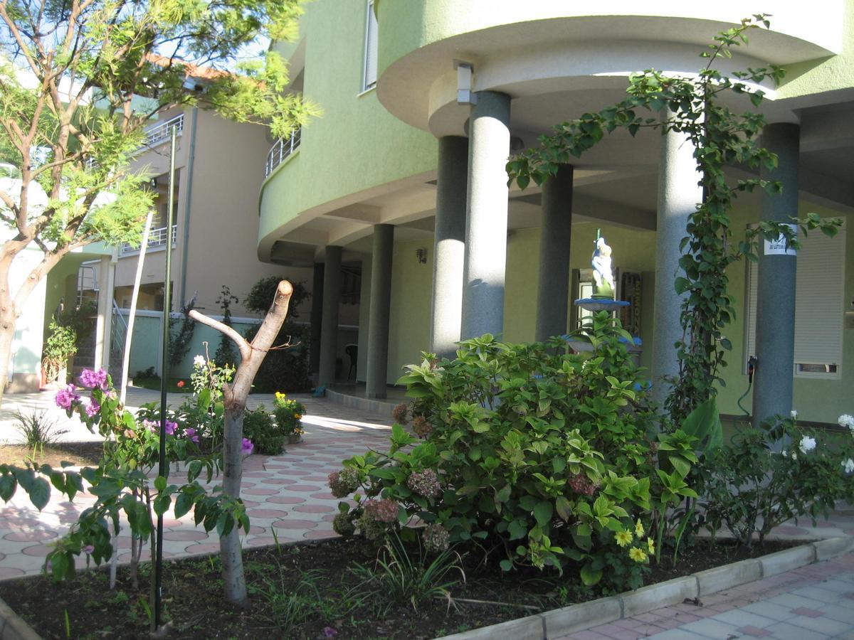 Guest House Vila Mimoza Ulcinj Extérieur photo