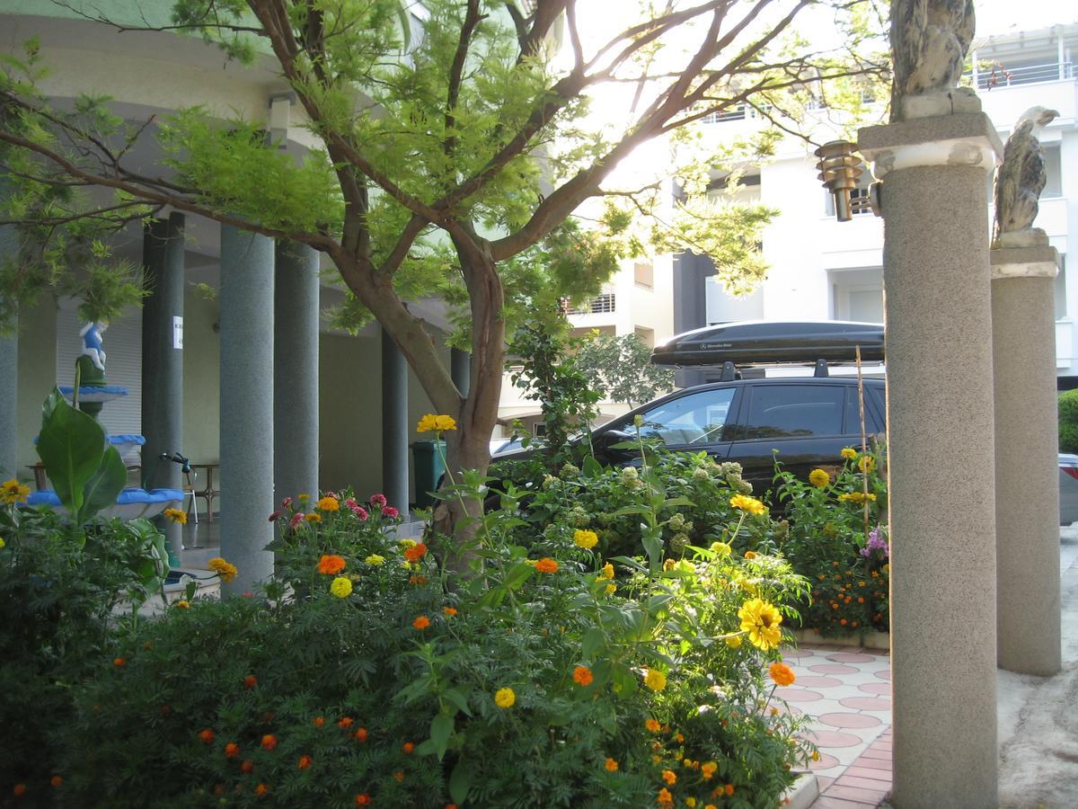 Guest House Vila Mimoza Ulcinj Extérieur photo